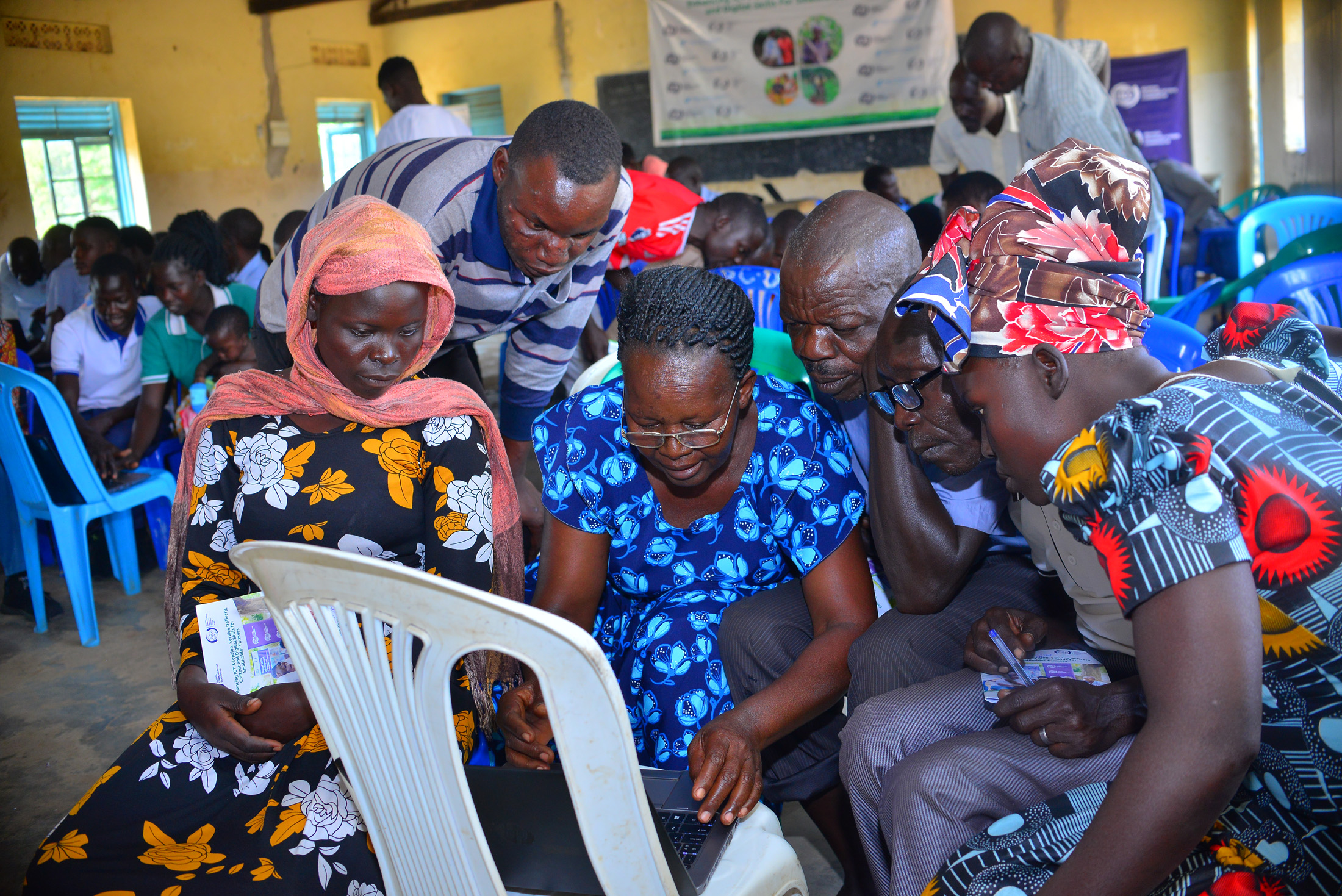Read more about the article Digital Skills Training for Smallholder Farmers in 12 Selected Districts in Uganda by (UCC/UCUSAF)